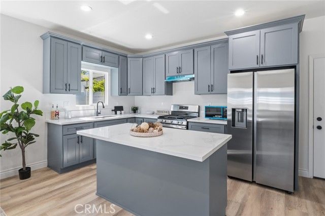 5711 Rocket, Lakewood, CA 90713