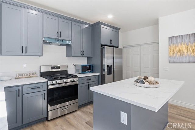 5711 Rocket, Lakewood, CA 90713