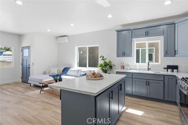 5711 Rocket, Lakewood, CA 90713