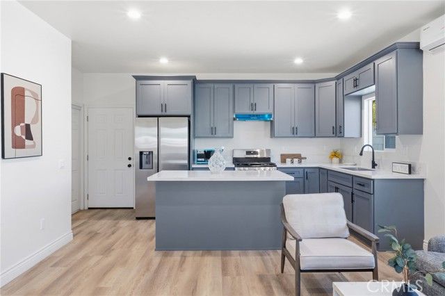 5711 Rocket, Lakewood, CA 90713