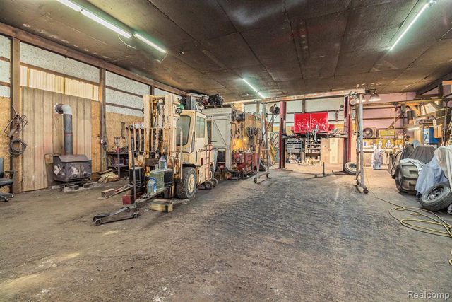 7031 Munsell Road, Howell, MI 48843