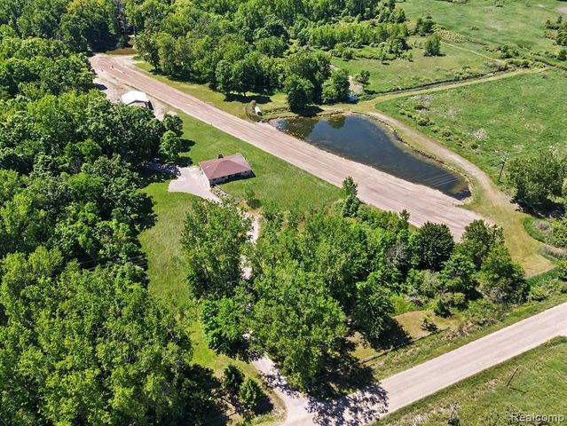 7031 Munsell Road, Howell, MI 48843