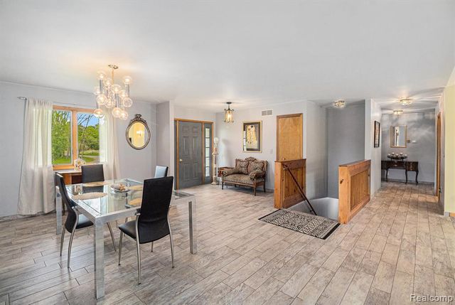 7031 Munsell Road, Howell, MI 48843