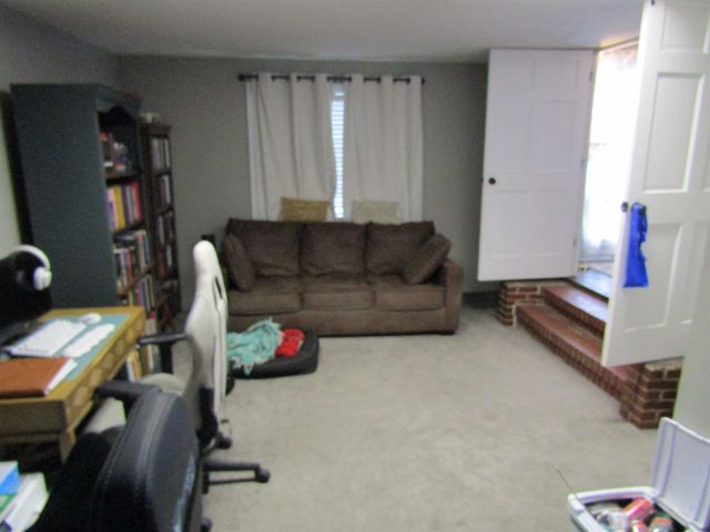 1413 Haven Ave, Salina, KS 67401