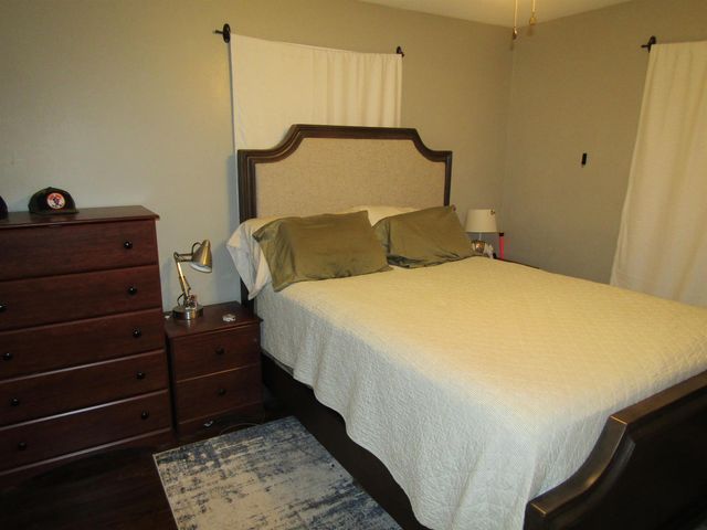 1413 Haven Ave, Salina, KS 67401