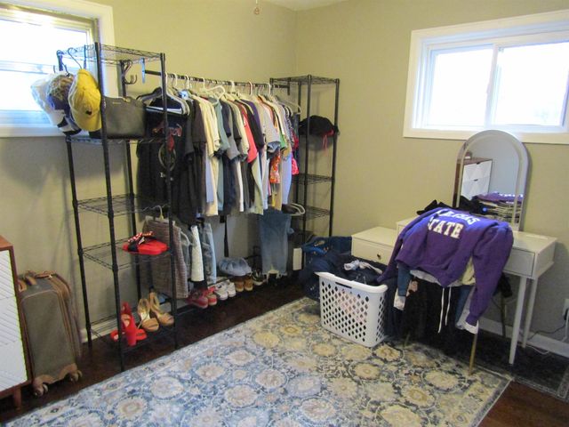 1413 Haven Ave, Salina, KS 67401