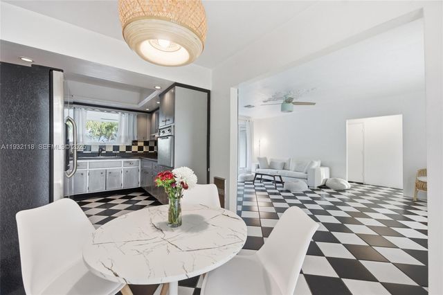 3497 NE 20th Ave, Oakland Park, FL 33306