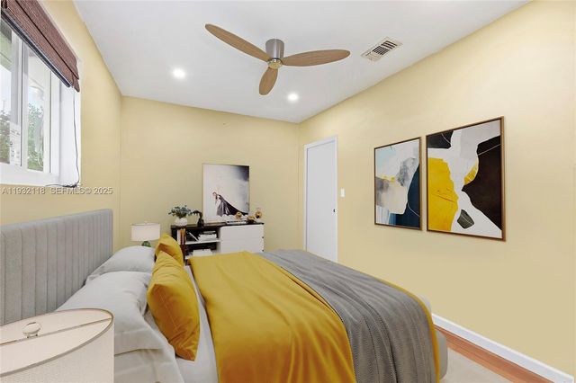 3497 NE 20th Ave, Oakland Park, FL 33306