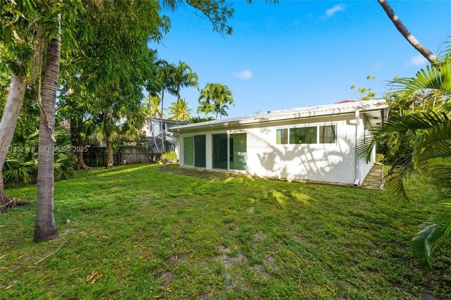 3497 NE 20th Ave, Oakland Park, FL 33306