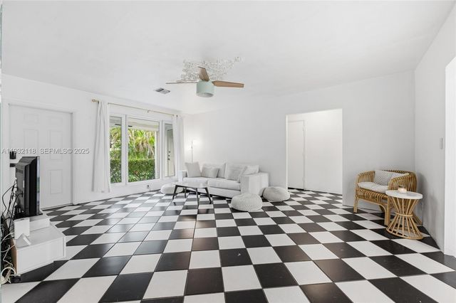 3497 NE 20th Ave, Oakland Park, FL 33306