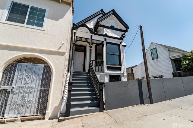 1552 Palou Avenue, San Francisco, CA 94124