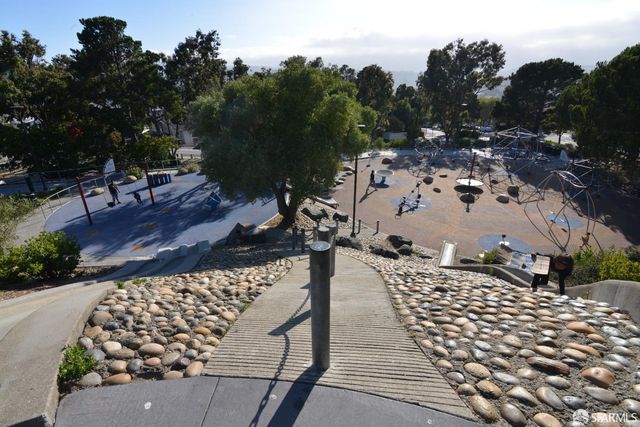 1552 Palou Avenue, San Francisco, CA 94124