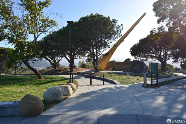 1552 Palou Avenue, San Francisco, CA 94124