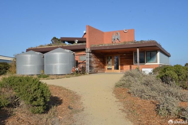 1552 Palou Avenue, San Francisco, CA 94124