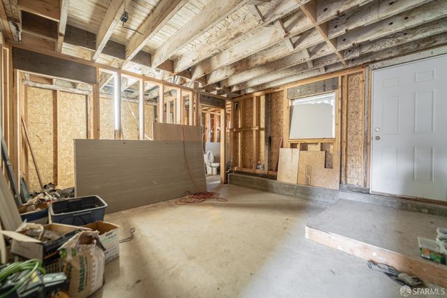 1552 Palou Avenue, San Francisco, CA 94124