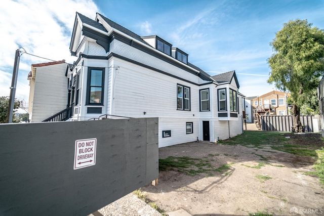 1552 Palou Avenue, San Francisco, CA 94124