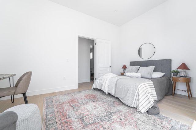 1552 Palou Avenue, San Francisco, CA 94124