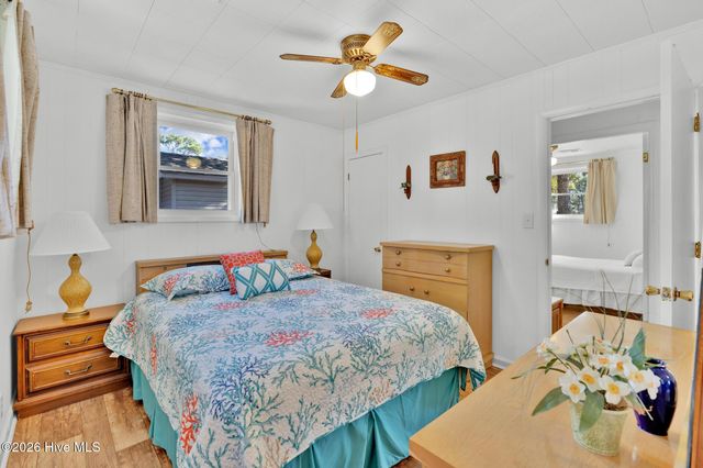 115 NE 14th Street, Oak Island, NC 28465