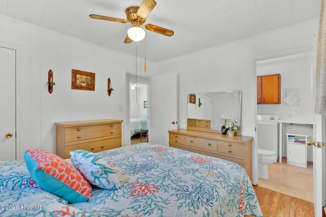 115 NE 14th Street, Oak Island, NC 28465