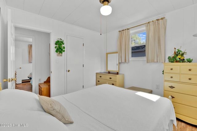 115 NE 14th Street, Oak Island, NC 28465