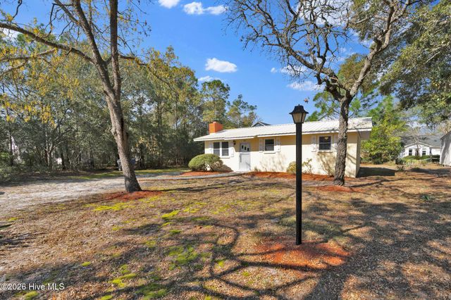 115 NE 14th Street, Oak Island, NC 28465