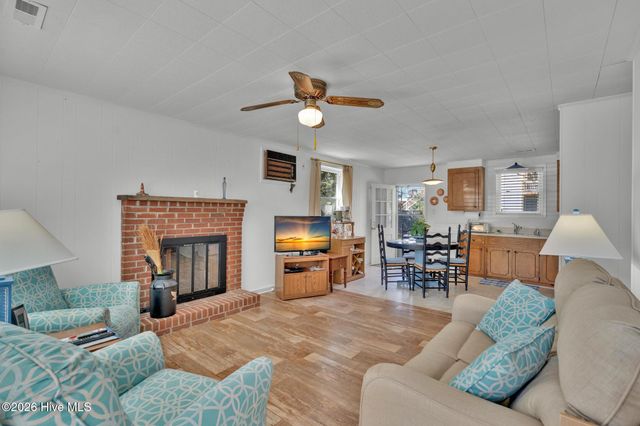 115 NE 14th Street, Oak Island, NC 28465