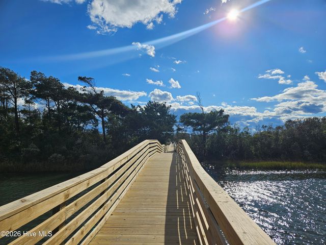 115 NE 14th Street, Oak Island, NC 28465