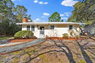 115 NE 14th Street, Oak Island, NC 28465
