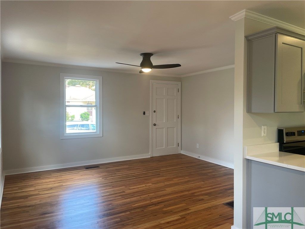 Image 10 of property listing at 2309 Florida Avenue, Savannah, GA 31404