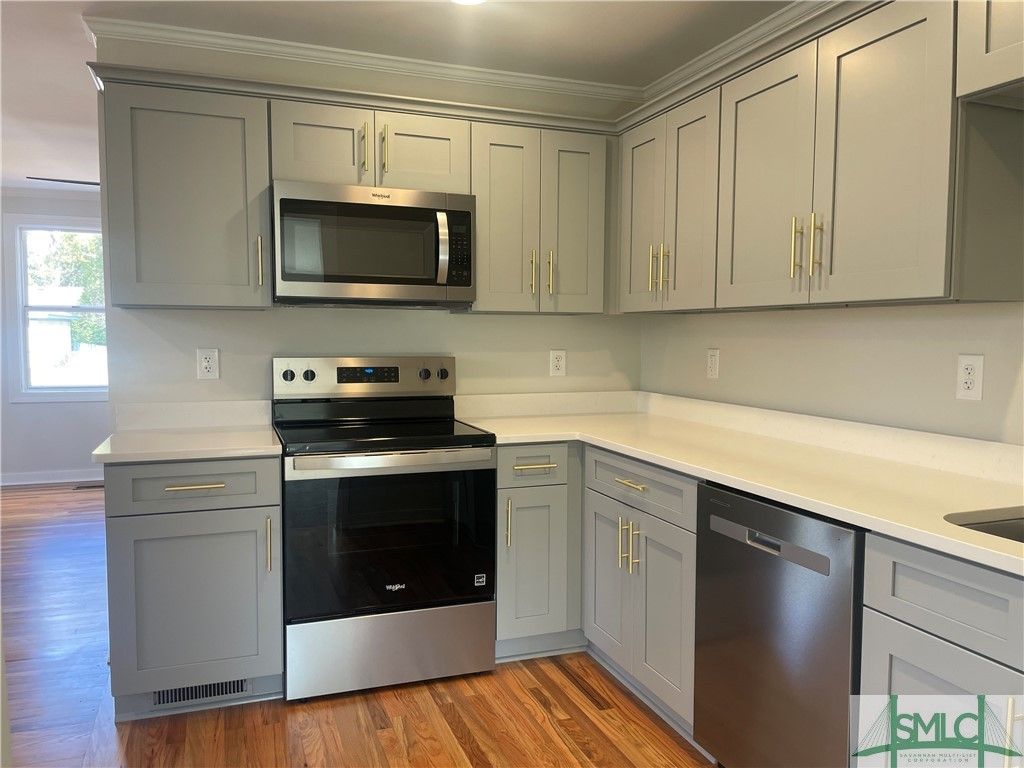 Image 2 of property listing at 2309 Florida Avenue, Savannah, GA 31404