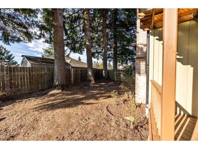 707 Nw 104TH St, Vancouver, WA 98685