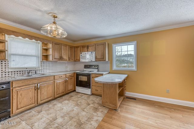 1305 Saint Louis Street, Johnson City, TN 37601