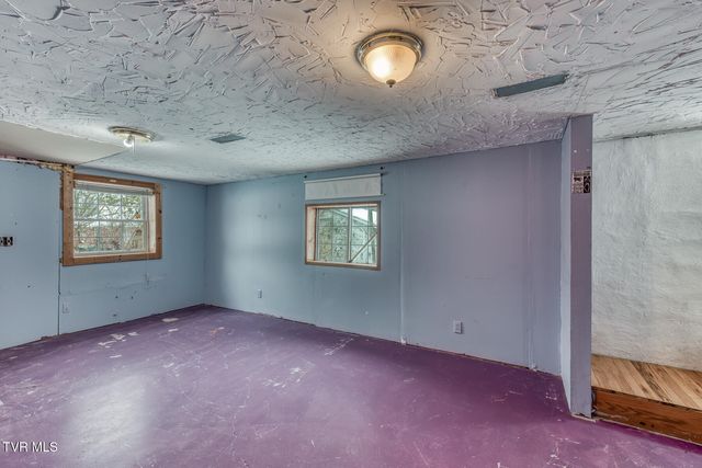 1305 Saint Louis Street, Johnson City, TN 37601