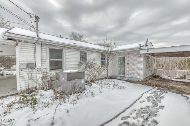 1305 Saint Louis Street, Johnson City, TN 37601