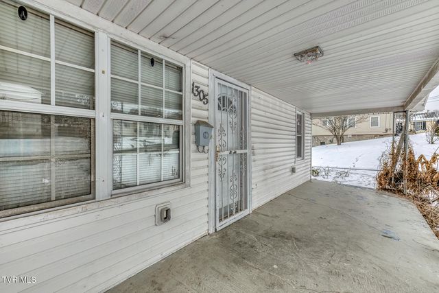 1305 Saint Louis Street, Johnson City, TN 37601