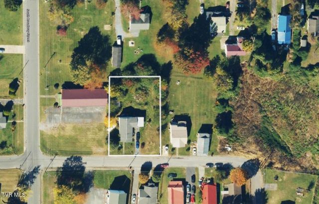 1305 Saint Louis Street, Johnson City, TN 37601