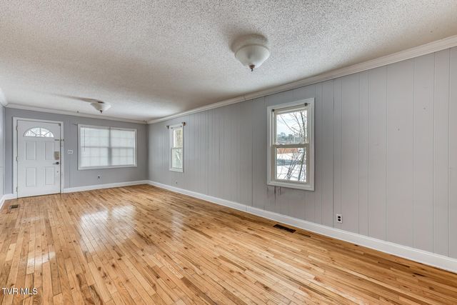 1305 Saint Louis Street, Johnson City, TN 37601