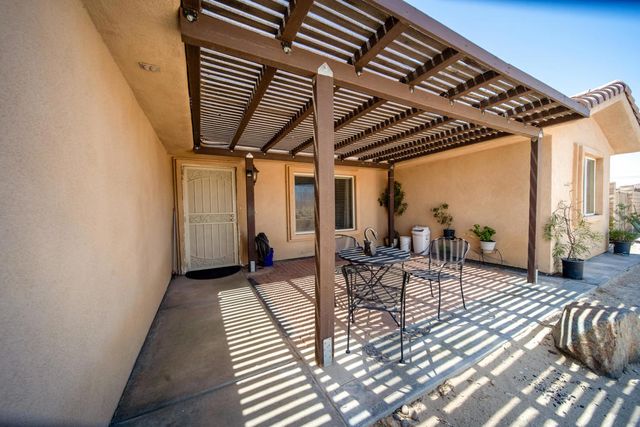 1527 N Marina Drive, Thermal, CA 92274