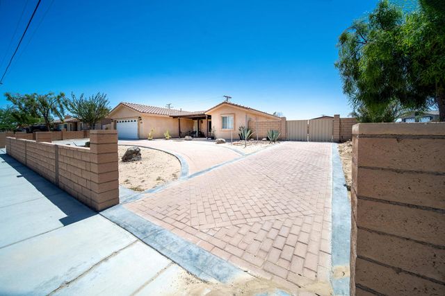 1527 N Marina Drive, Thermal, CA 92274