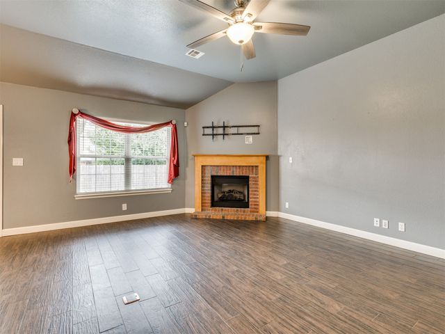 21677 E 39th Place, Broken Arrow, OK 74014