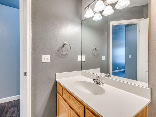 21677 E 39th Place, Broken Arrow, OK 74014