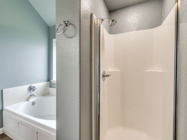 21677 E 39th Place, Broken Arrow, OK 74014