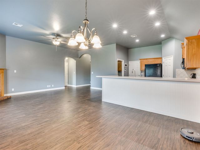 21677 E 39th Place, Broken Arrow, OK 74014