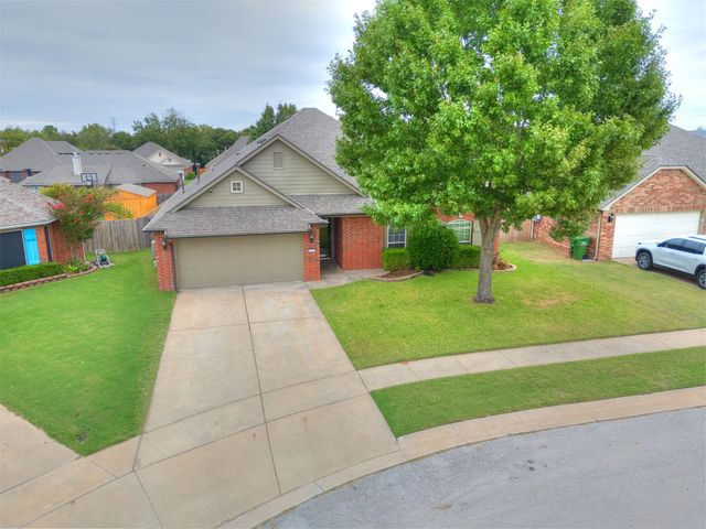 21677 E 39th Place, Broken Arrow, OK 74014