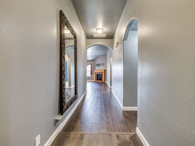 21677 E 39th Place, Broken Arrow, OK 74014