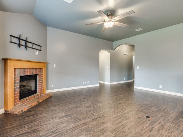 21677 E 39th Place, Broken Arrow, OK 74014