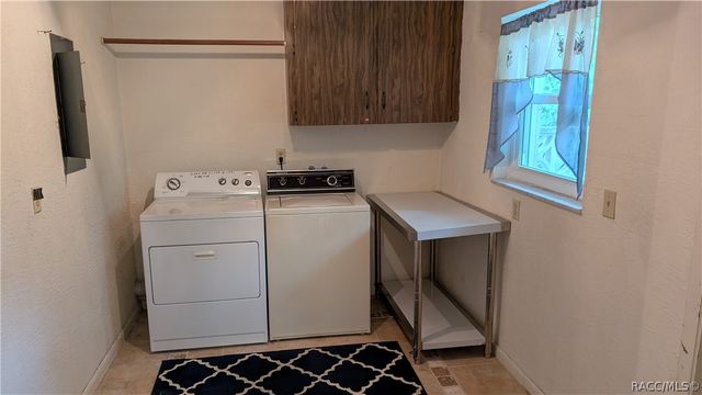 812 NW 6th Street, Crystal River, FL 34428