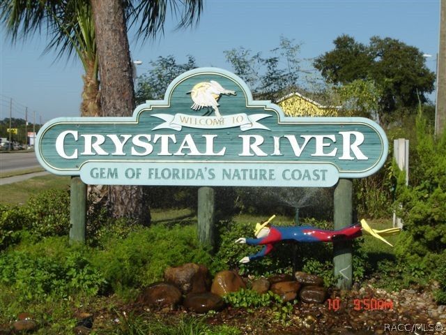 812 NW 6th Street, Crystal River, FL 34428