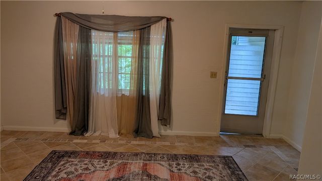 812 NW 6th Street, Crystal River, FL 34428