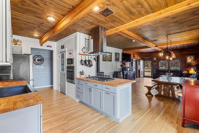 7800 Slaughterville Road, Lexington, OK 73051